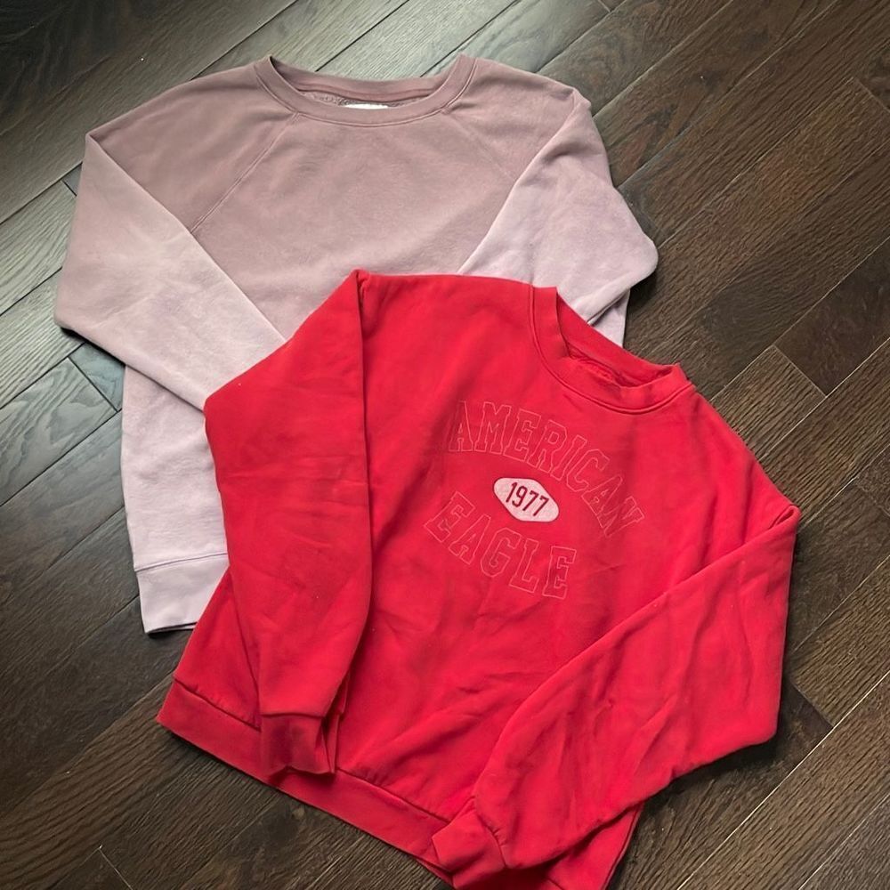 Women’s American Eagle Sweatshirt Bundle. Size Small.